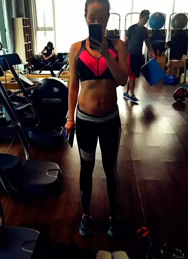 孕期妈妈可以做哪些锻炼,高领孕妇可以力量训练吗