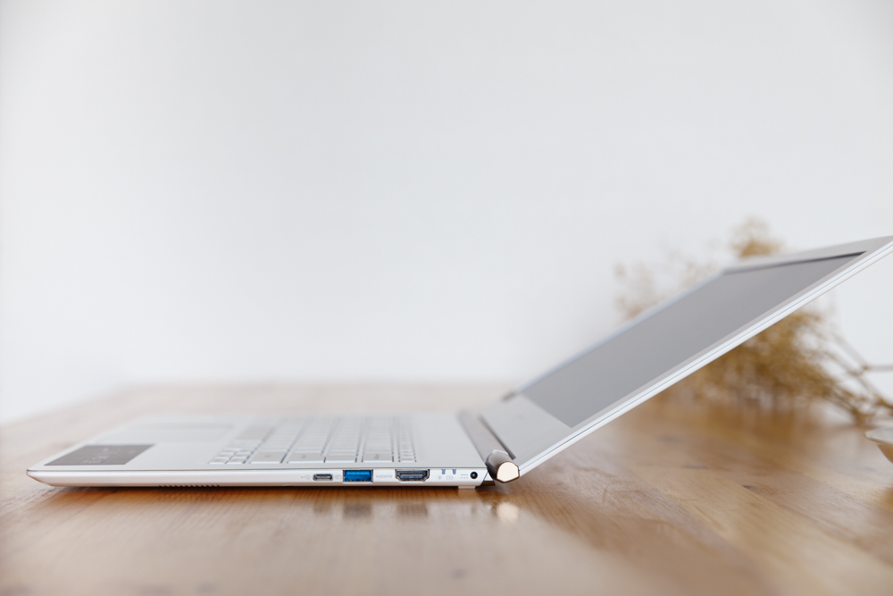 Acer蜂鸟S5-371上手加图赏：告诉你外貌也是生产力