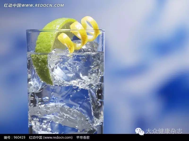 王屋岩泉苏打水喝多了对身体好吗,喝苏打水可以把身体调理成碱性吗