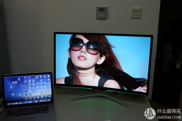 100%srgb电竞显示屏,100%srgb和90%p3色域显示器