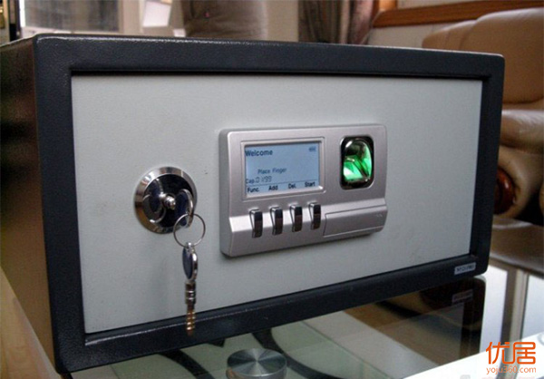 家用保险箱放在哪里最合适,家用保险箱放在哪里比较好