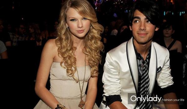 追不上霉霉恋爱速度就追她最爱的撩汉唇色吧！