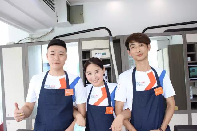 在一家公司很久的文案,在一家设计公司做文案工作