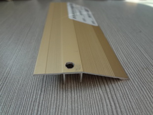 地板和实木地砖怎么接缝好,地砖与地板接缝处理方法图片