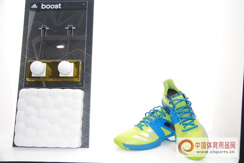 YONEX、阿迪达斯、斯伯丁三大品牌携球类新品重磅亮相