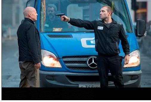 肝儿颤！土豪剧组是这么玩车的