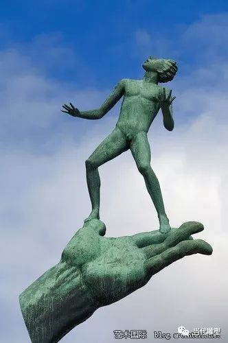 米勒斯,米勒斯雕塑