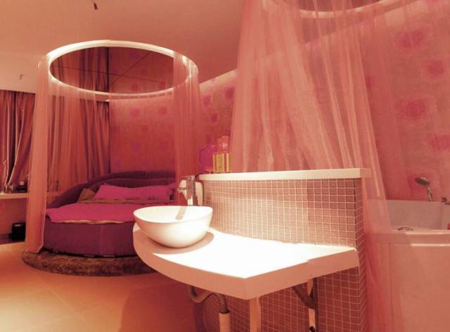 南京8大情趣酒店都在这了，七夕赶紧收藏，18岁以下禁入！