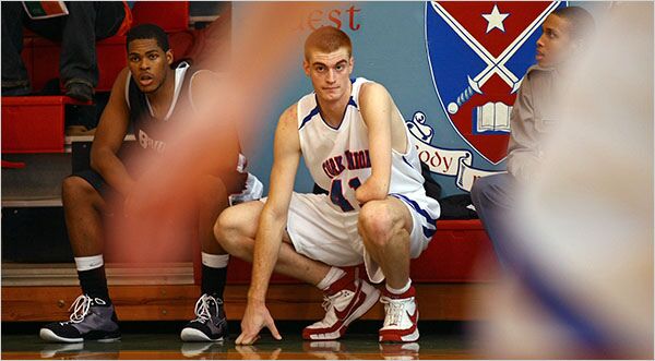 独臂篮球少年一夜成名背后的悲哀,独臂哥篮球的故事