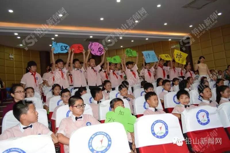 河口一小好热闹！背诗、抢诗、识诗.....孩子们究竟在干啥呢！？