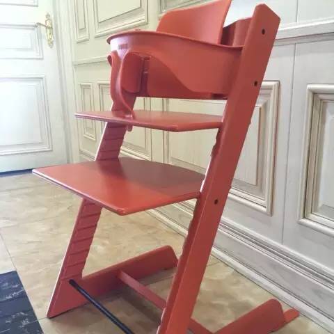 宝宝选哪一款餐椅更实用,karmababy餐椅和pouchk05餐椅