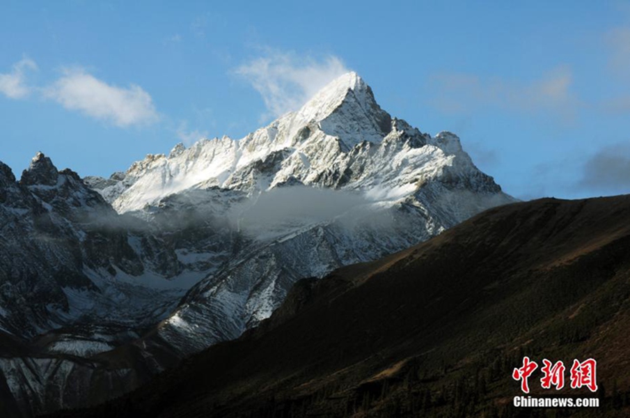 雪域高原风光秀丽视频,雪域高原的美丽风景