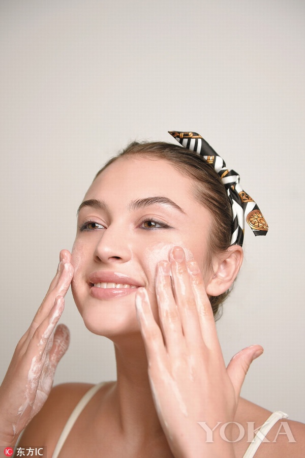 收缩毛孔粗大用什么护肤品好,毛孔粗大收缩毛孔用什么护肤品