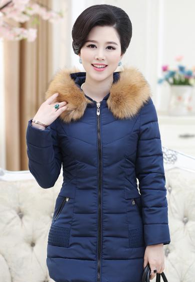 咱就一个妈，快把保暖的衣服送给她！