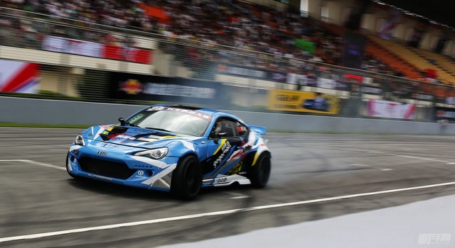 周末别宅啦快来看泛珠赛车节第一天的精彩花絮