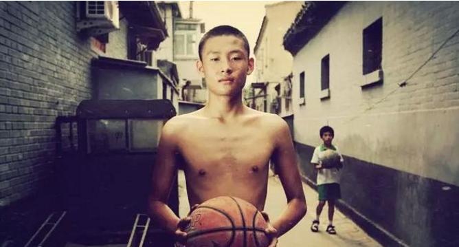 三十年后再次回味篮球的乐趣,盘点那些令人难忘的篮球记忆