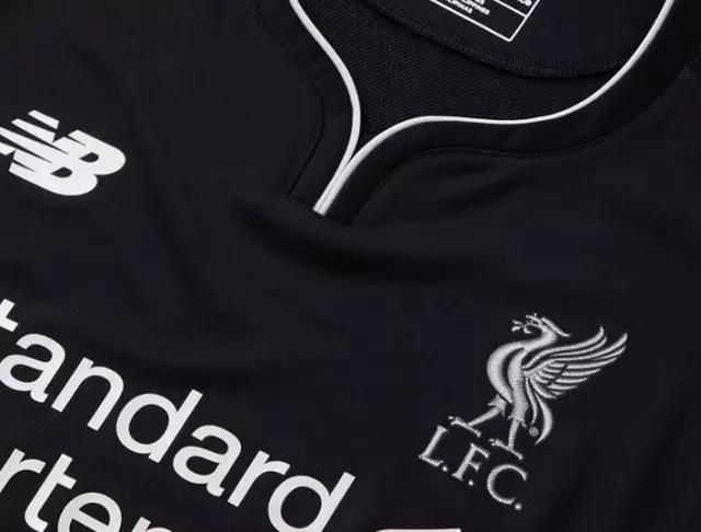 利物浦13-19赛季客场球衣,利物浦21-22客场长袖