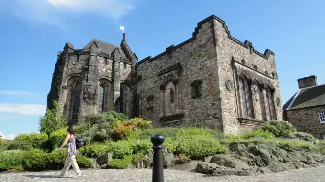 小编写完这条微信就请假去英国了，老板，这是我离英国最近的时刻