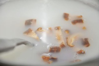 快！拿个大点的盆子，接住我的口水！