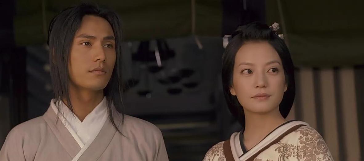 为什么赵薇旗下艺人那么少,如今的赵薇怎么样了