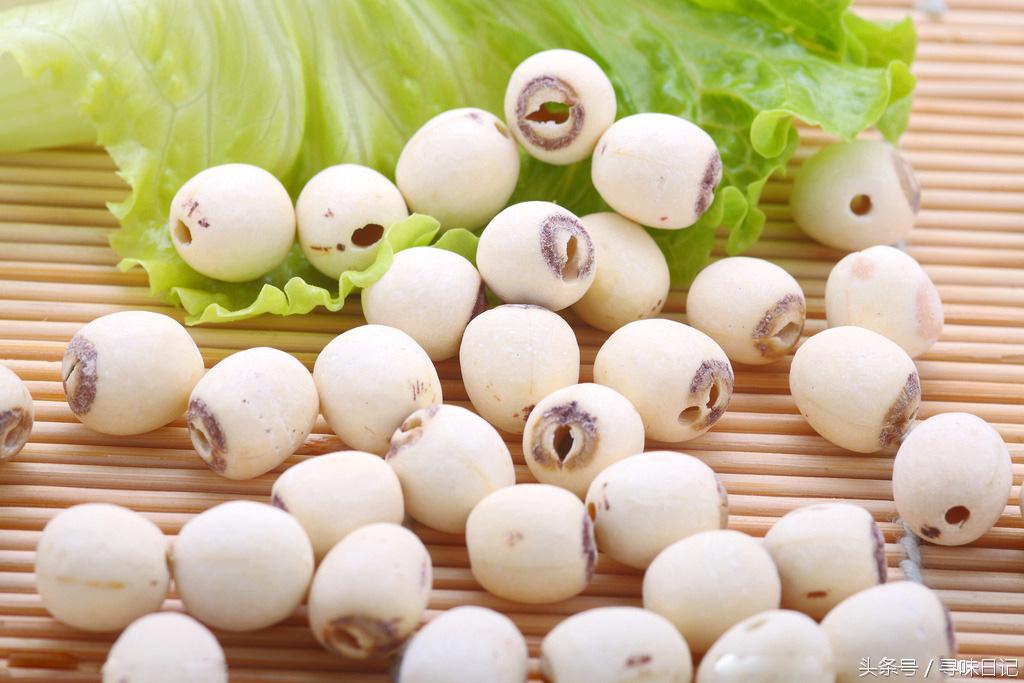 又见荷花开，莲（花、叶、子、藕）通身都是宝；上天馈赠！