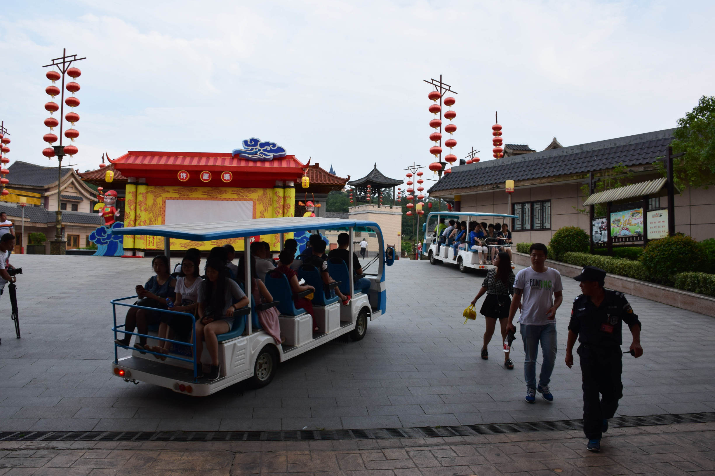 花鼓灯嘉年华完整版,2021花鼓灯嘉年华图片