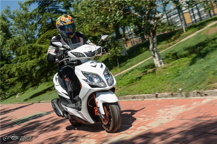 光阳racingking180评测,光阳racingx150abs测试