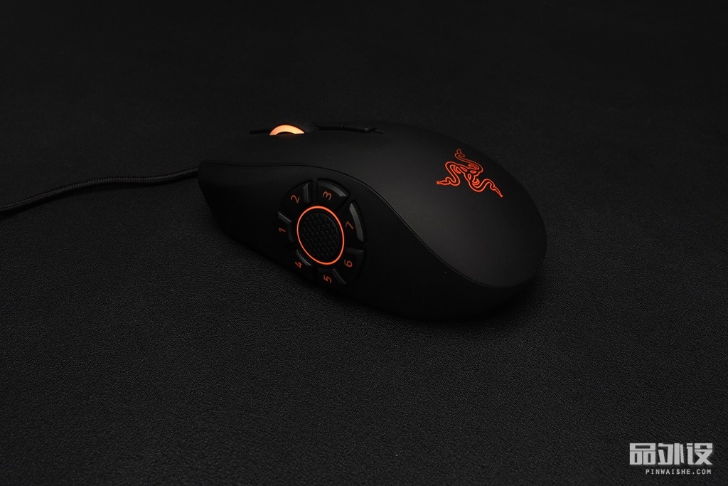 雷蛇那伽梵蛇六芒星背光灯不亮,雷蛇巴塞利斯蛇v2鼠标测评