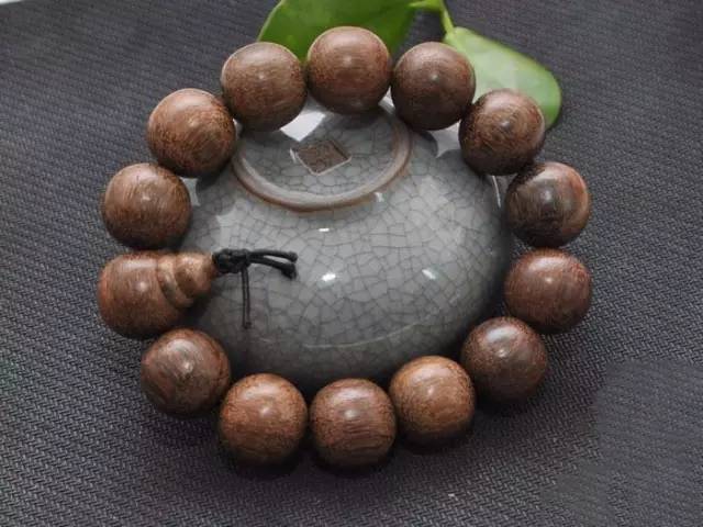 普通珠子怎么样判别是真是假,怎么确认你的珠子买的是真是假