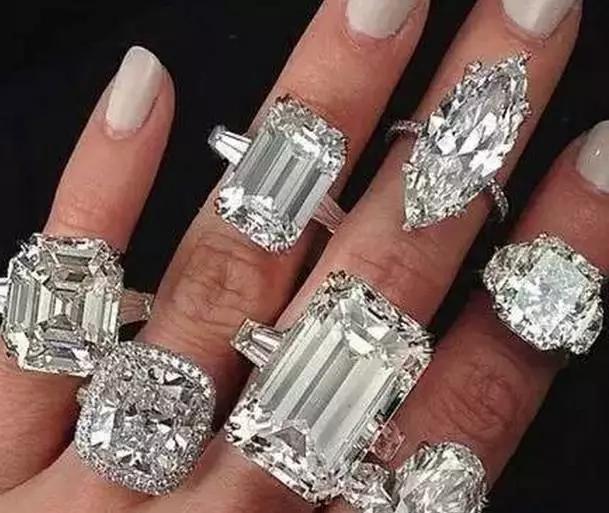 如何挑选一个好用的钻石,如何挑选一个好的钻石