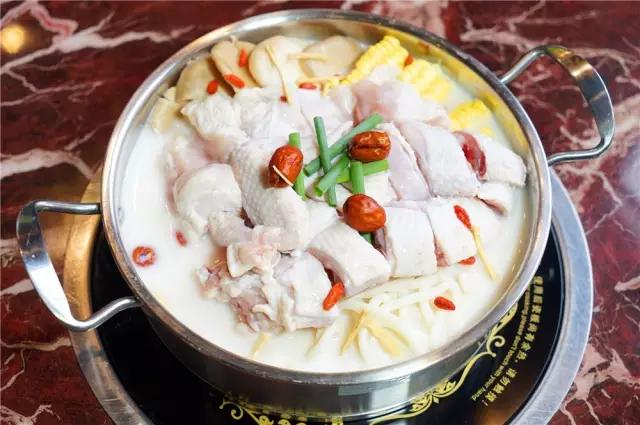 吃个饭感觉去了新加坡,在佛山我只服星州大椰!