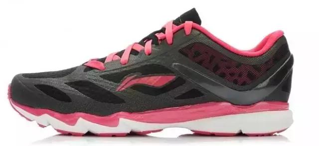 性价比超高十大跑鞋,性价比超高100多的跑鞋