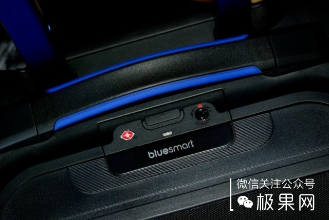 最适合自动行走的旅行箱,自动打开旅行箱