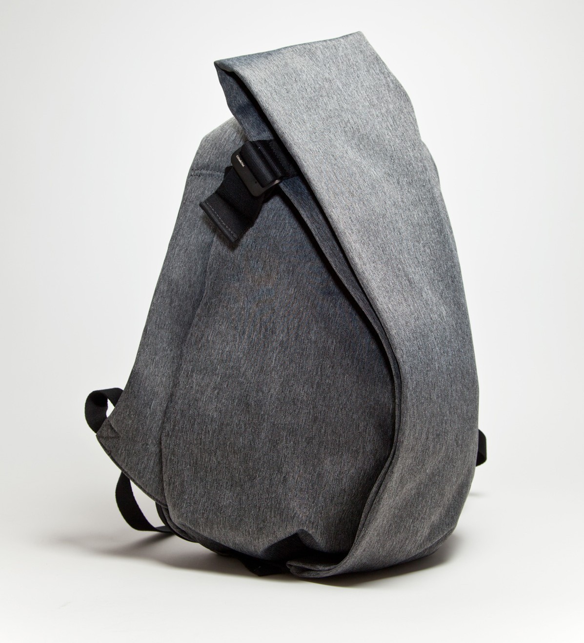 老板出门谈生意带什么包 (商务人士背什么包合适)