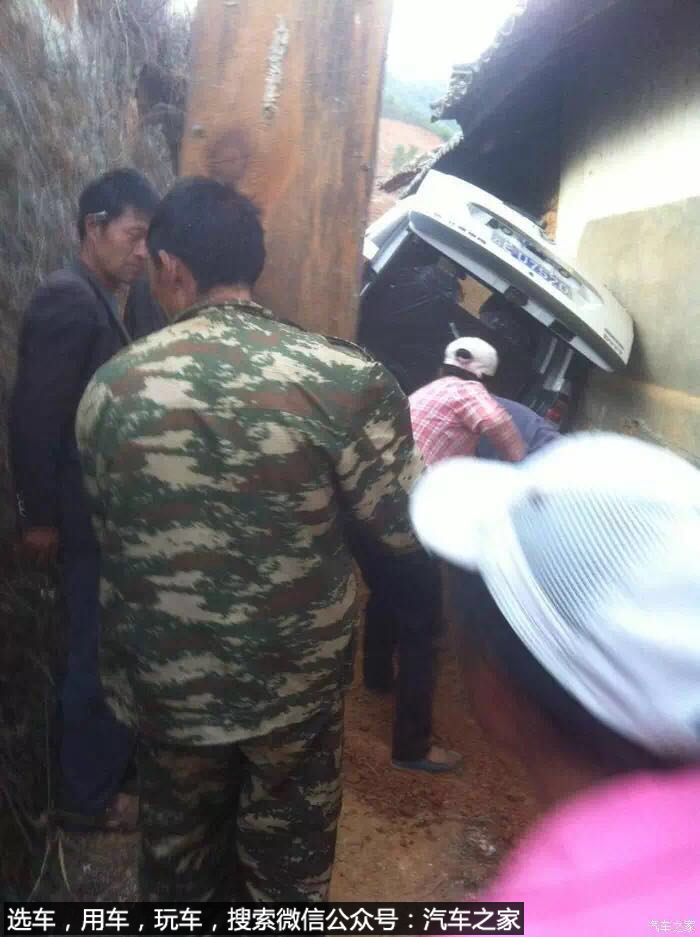 首保没过就新车上墙车主含泪讲述为何车与媳妇不能外借！