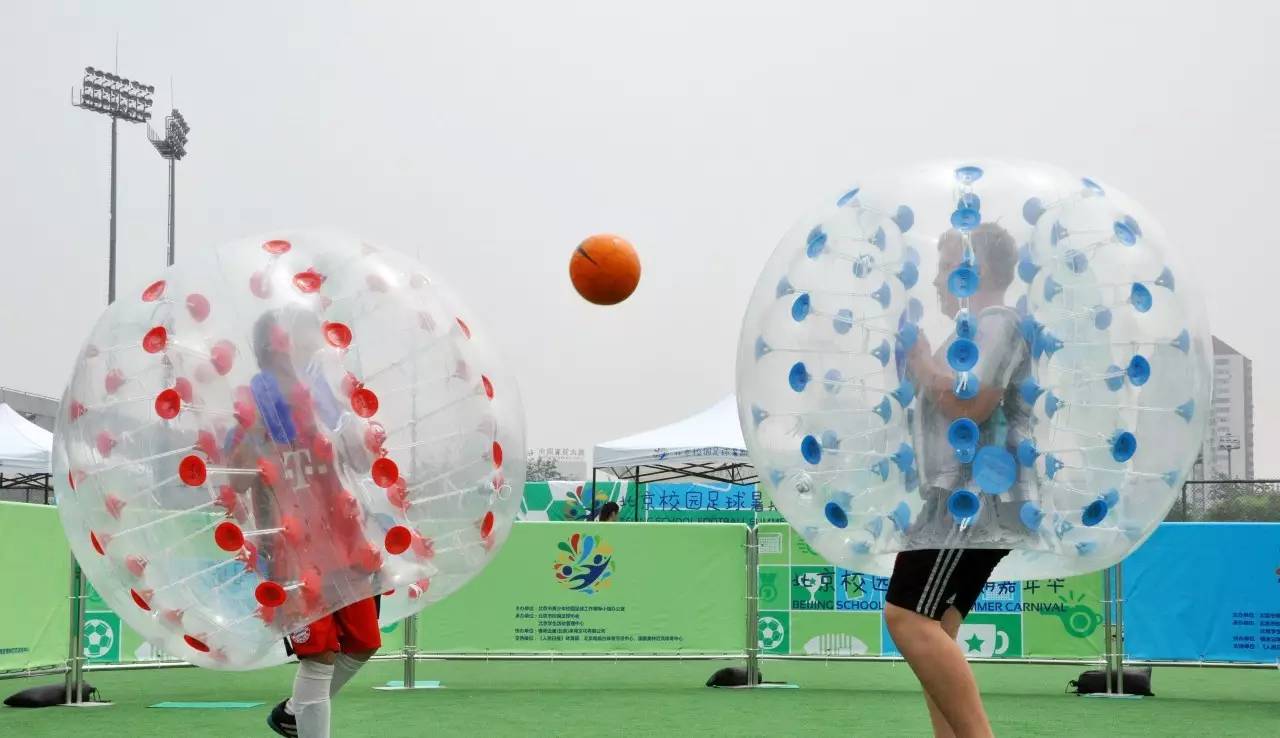 足球嘉年华惊现“小盖茨”11岁混血儿自己开发足球APP