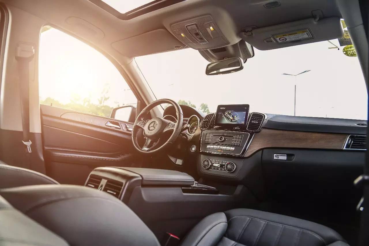 奔驰gle4004matic轿跑试驾,最新款奔驰gle400试驾