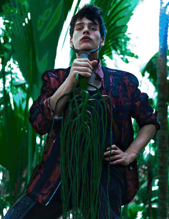 海岛特辑|当美好肉体遇上风情海岛，心动只在一瞬间