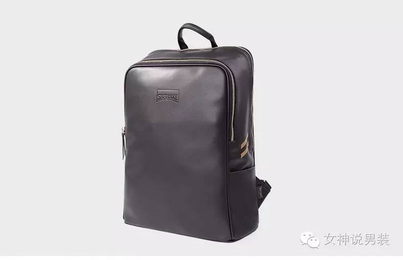 男士夏天如何背包,男士背包正确方法图解