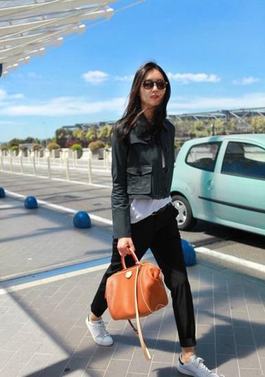 时装秀超模大表姐刘雯气质不一般,最新大表姐刘雯穿搭鞋子