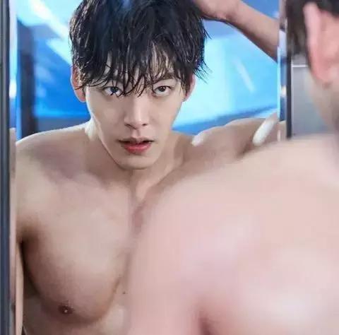 杨洋口红完整视频,杨洋色口红试色