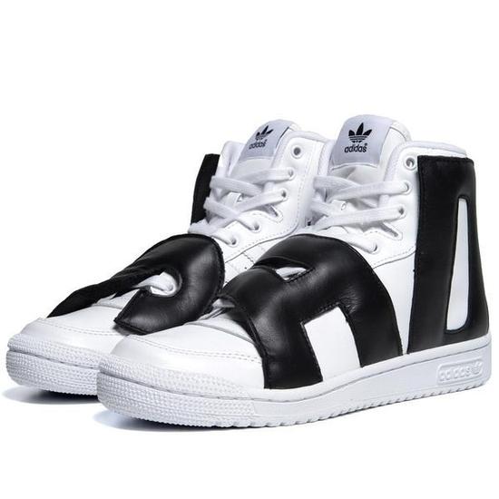 时装秀超模大表姐刘雯气质不一般,最新大表姐刘雯穿搭鞋子