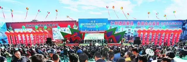 这个小镇的产业发生翻天覆地的变化竟是因为他们？