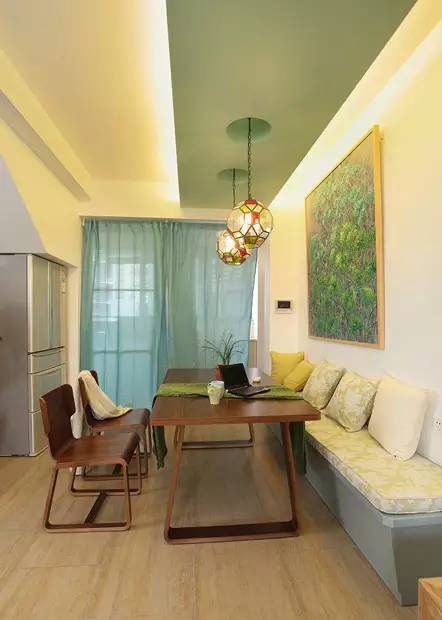 小户型轻奢风套内67平方三房两卫,繁华都市中的一处静谧