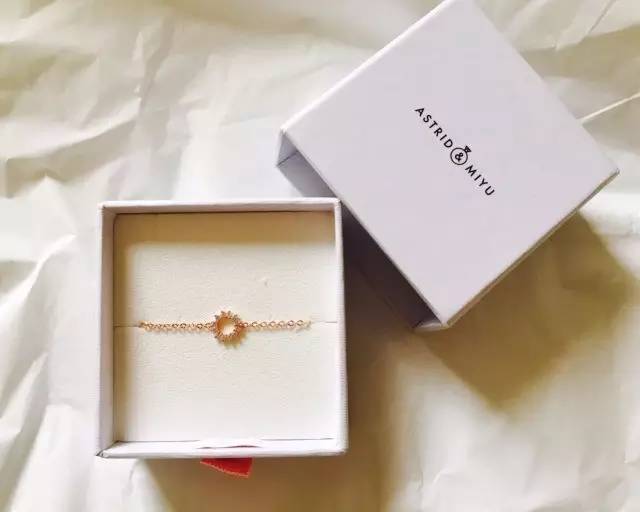 项链女款高级感轻奢小众百搭配饰,男生戒指配饰推荐小众高级款