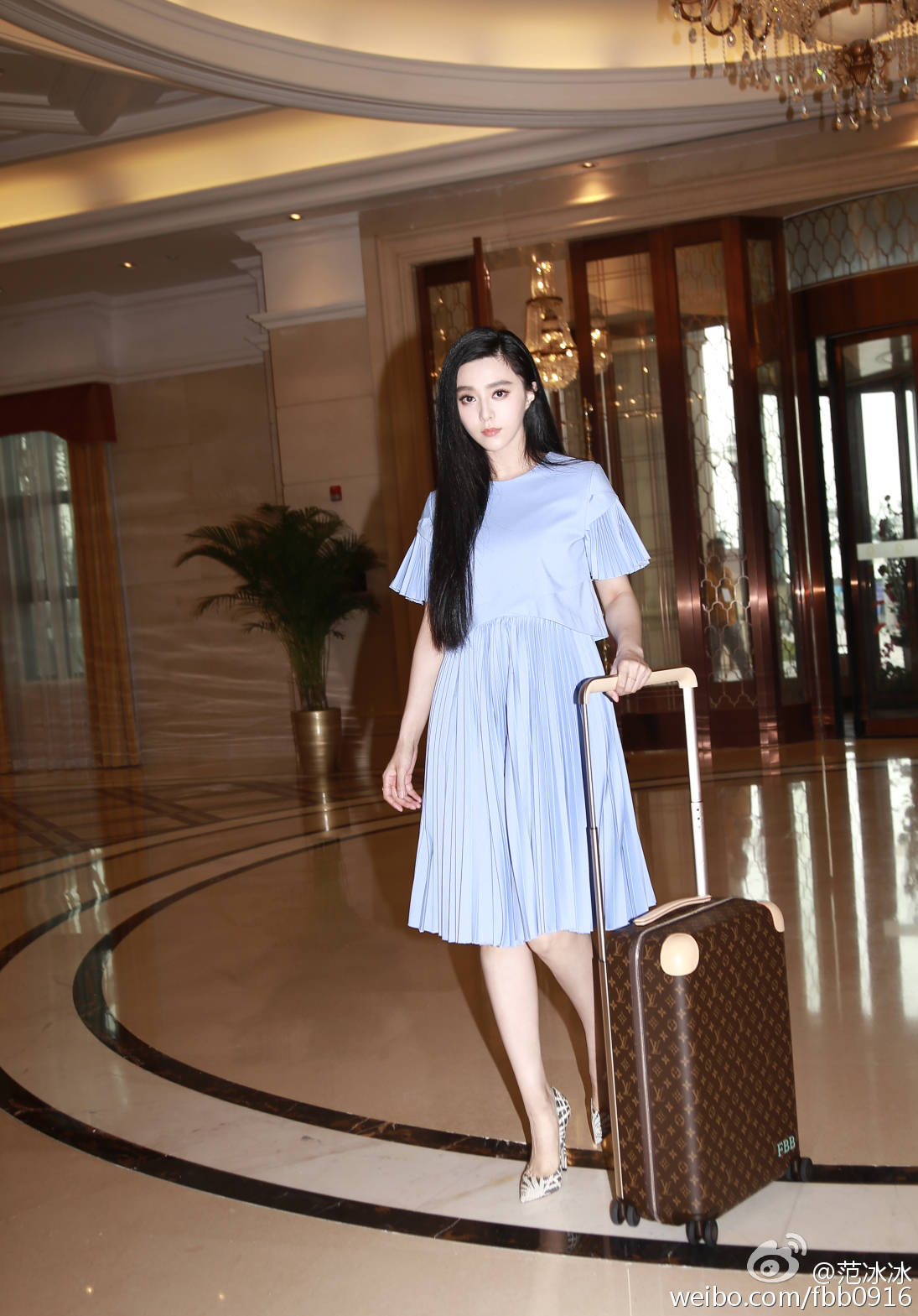 时尚的宠儿：LV只给这四位明星送了最新款最后一位实至名归