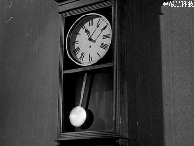 她用一个足球，解决了非洲家庭的供电难题。