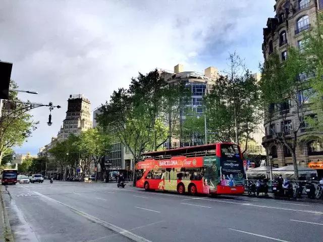 巴塞罗那自由行攻略,免费玩转西班牙马德里不思议