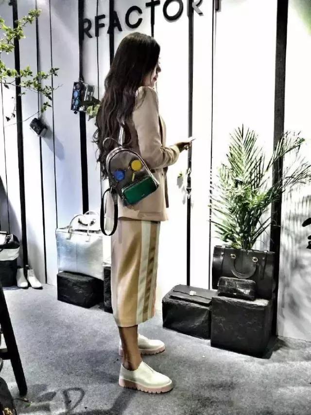 高圆圆粉色包包,高圆圆包包谁设计的