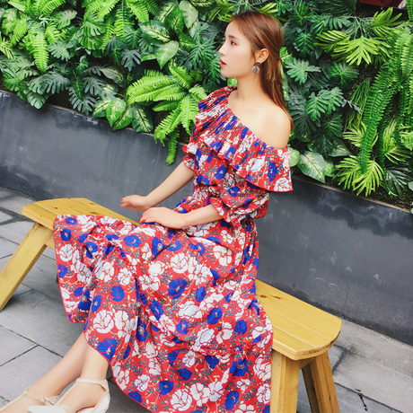 露背连衣裙高级感轻奢沙滩裙,沙滩裙女款露肩显瘦